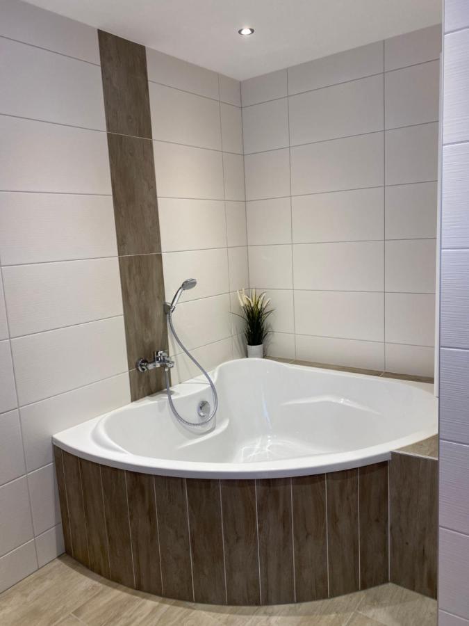 Zimmervermietung Familie Glatz Moderbrugg Экстерьер фото